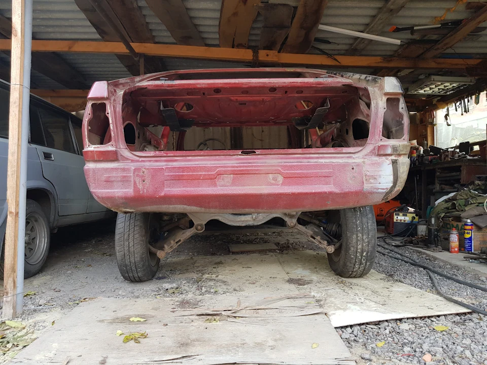 Рухаю у правильному напрямку. Coupe+200quattro c3. Задня частина з підвіскою Ч2.