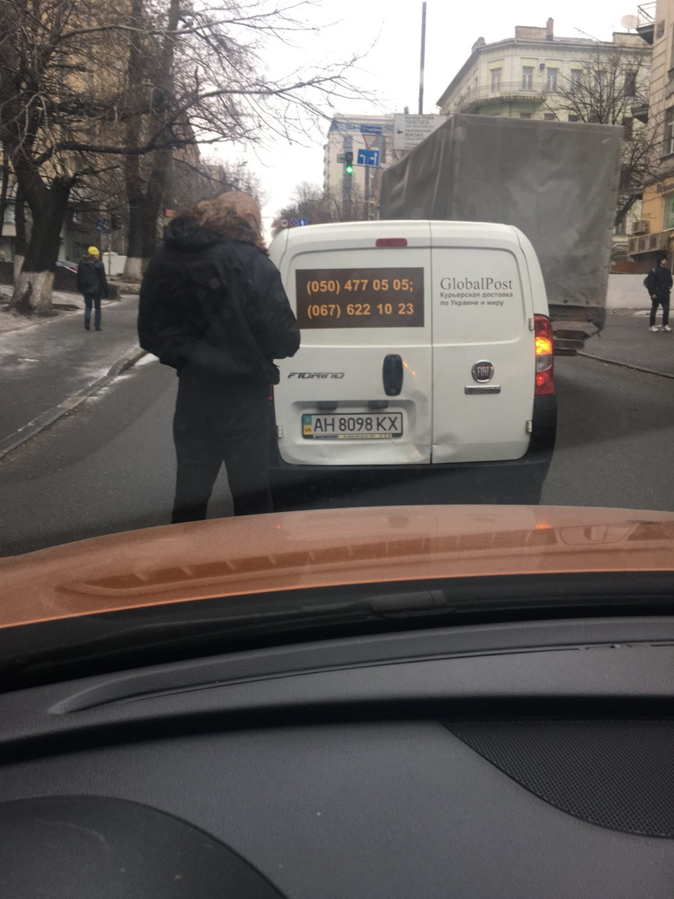 Дружина атакувала Fiat 1
