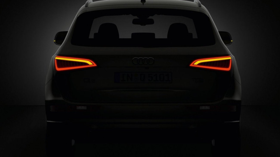15. Динамічні покажчики поворотів для Audi Q5 першого покоління 1