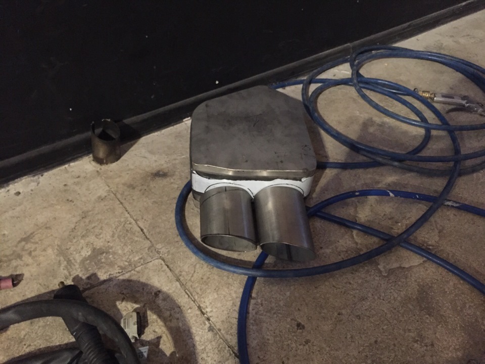 Custom Exhaust 4
