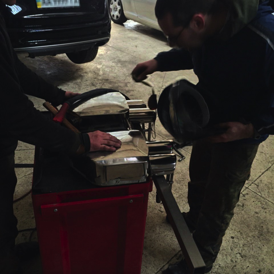 Custom Exhaust 3