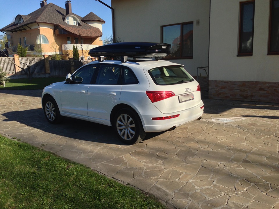 Автобагажники THULE Dynamic 900 (фотосет) Audi Q5 4