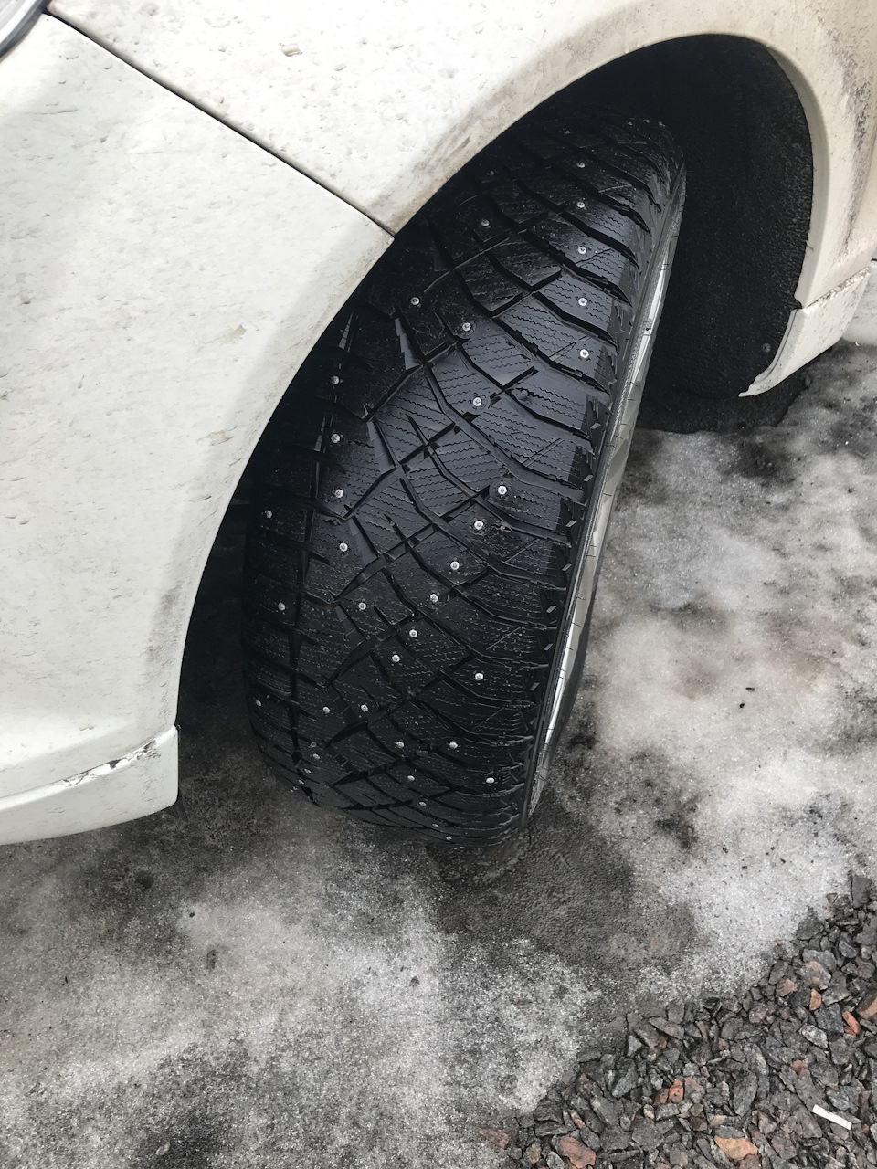 nitto therma spike 275/45 r20 1
