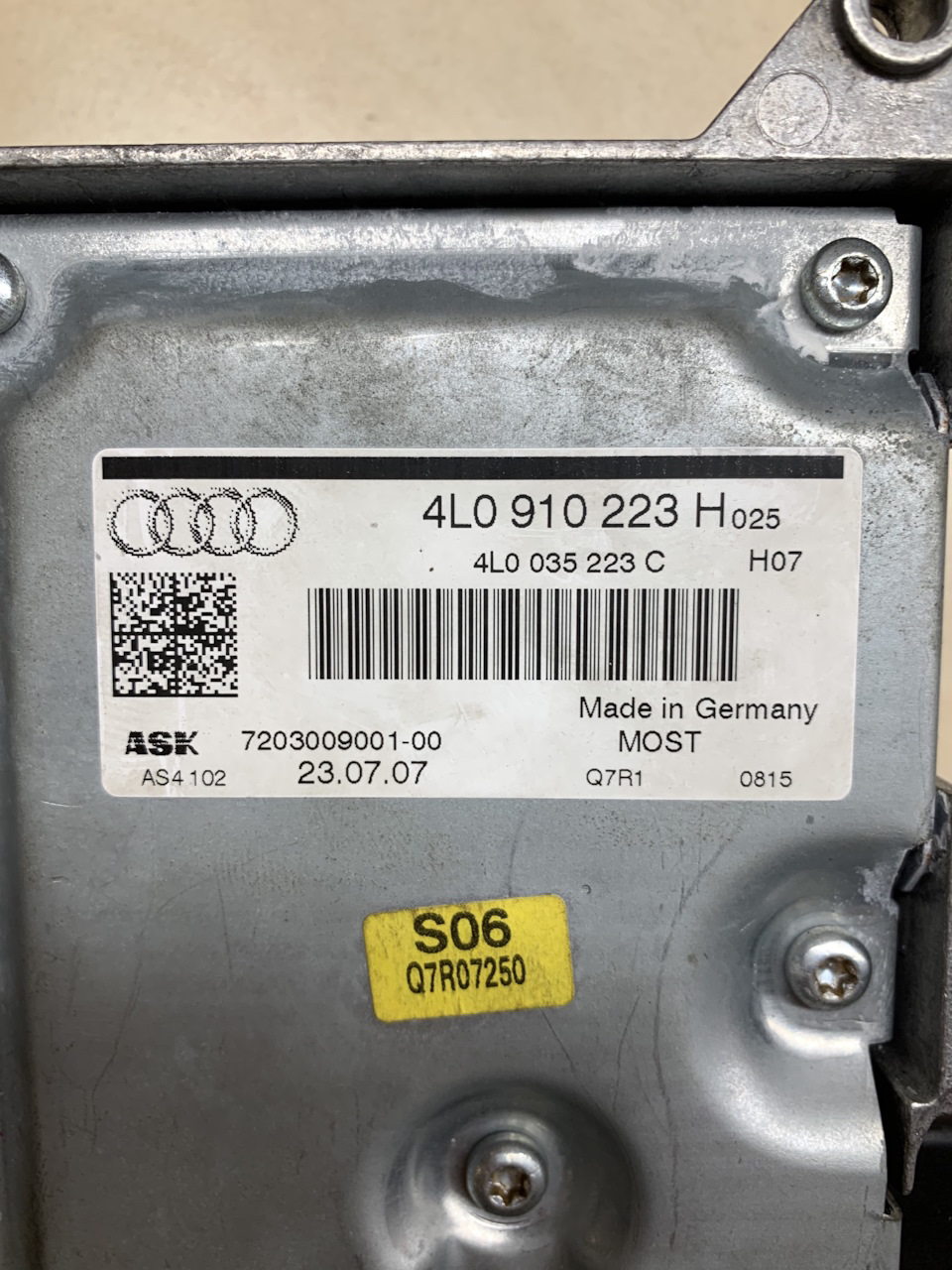 😵‍💫Audi Q7 4.2 TDI Не працює права сторона колонок і сабвуфер. Як я боровся із захистом компонентів😵‍💫 Перепайка рідного EEPROM на новий підсилювач 3