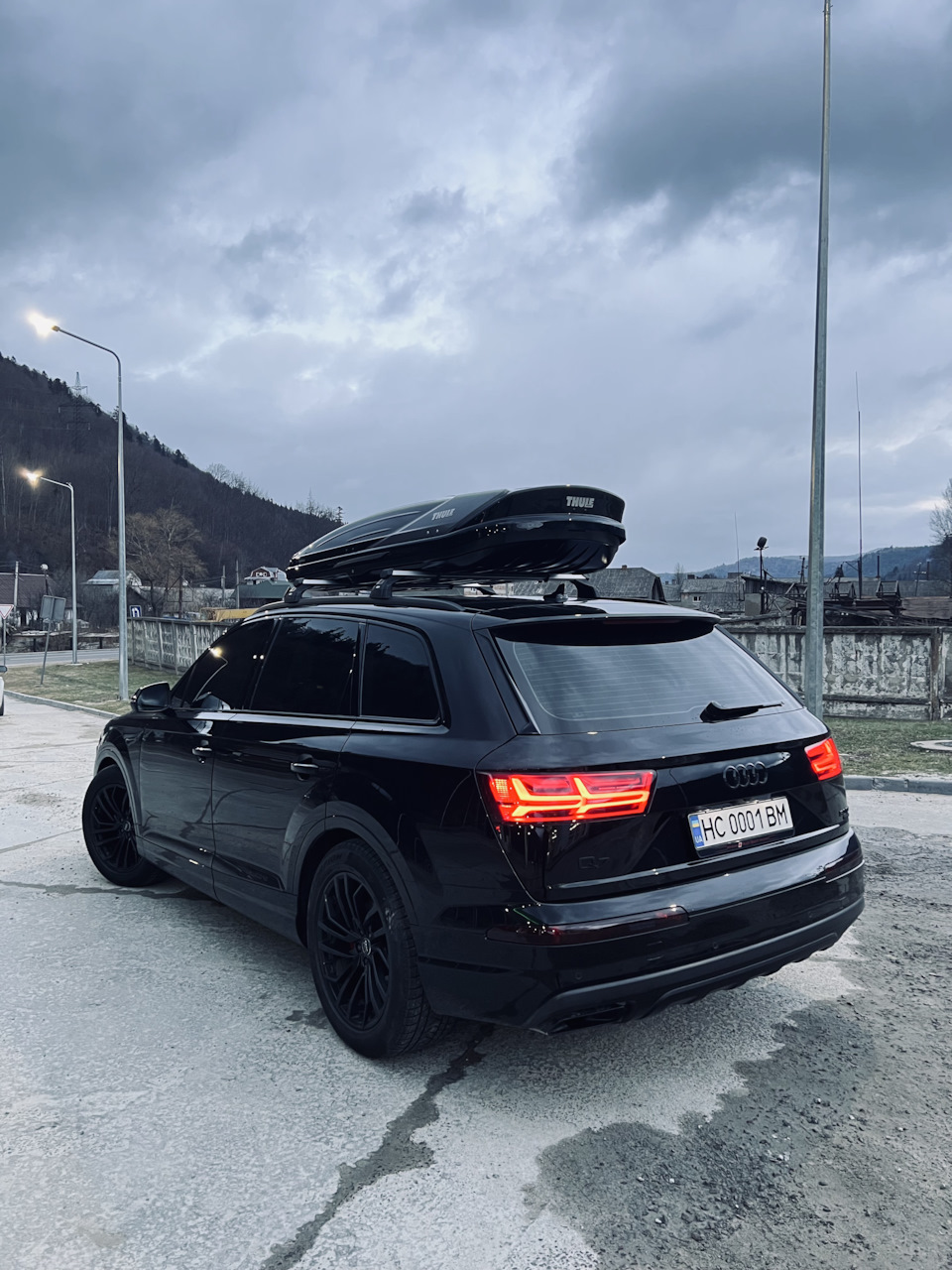 #12 Встановлення поперечок і боксу Thule 2
