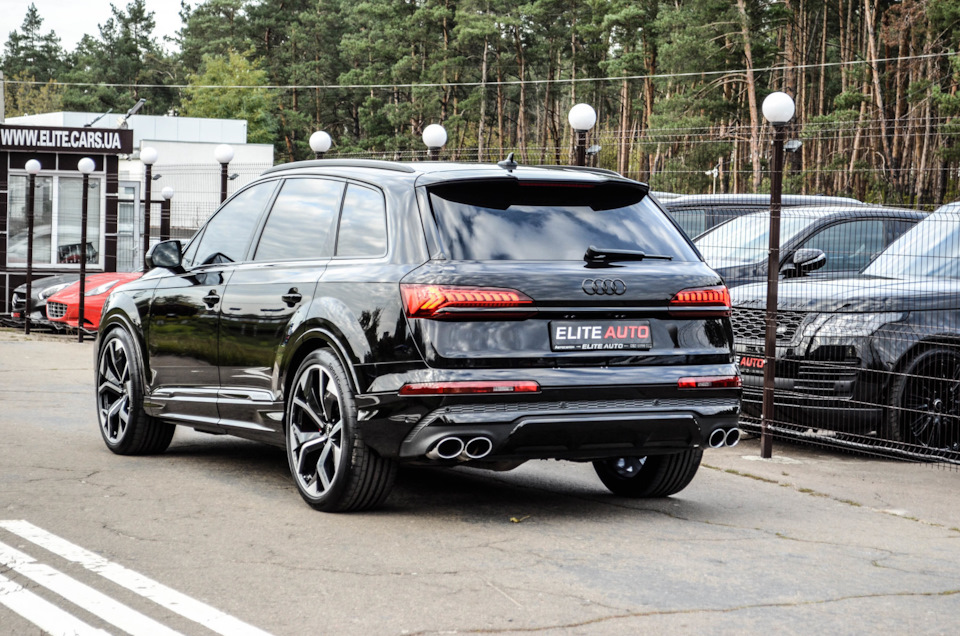 R23 від RS Q8 на Q7/SQ7 4