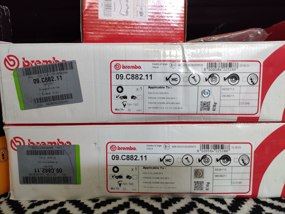Заміна гальмівних дисків та колодок Brembo 5