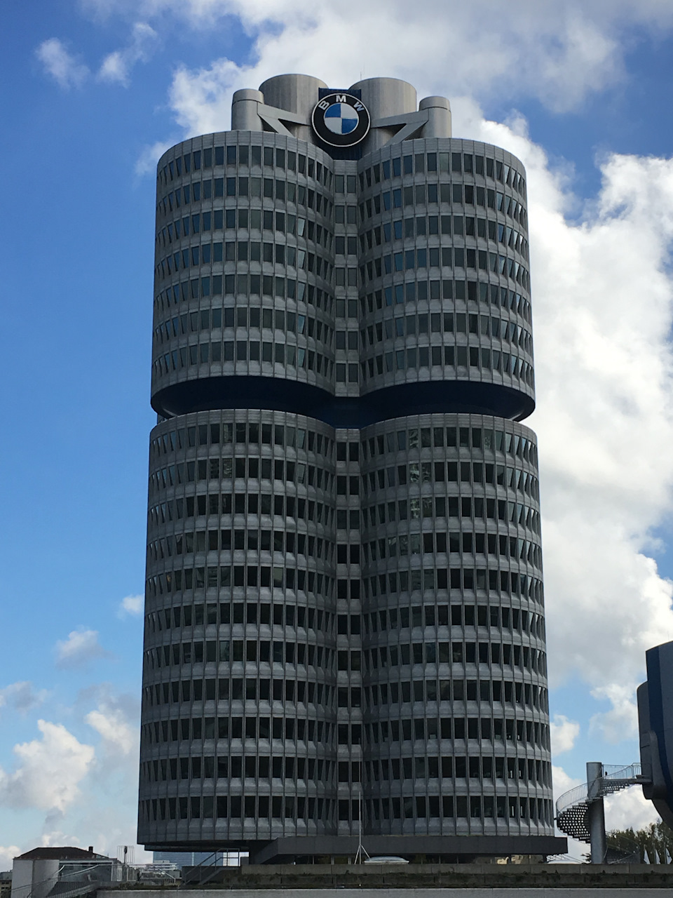 Eurotour, день3, BMW museum 1