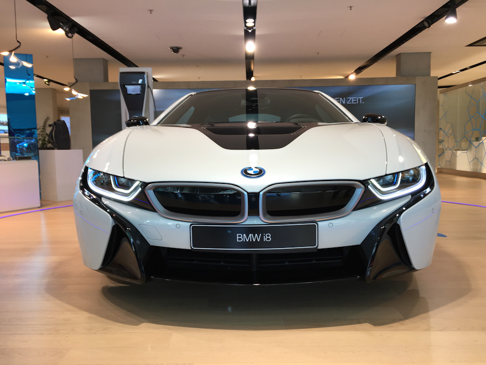 Eurotour, день3, BMW world 3