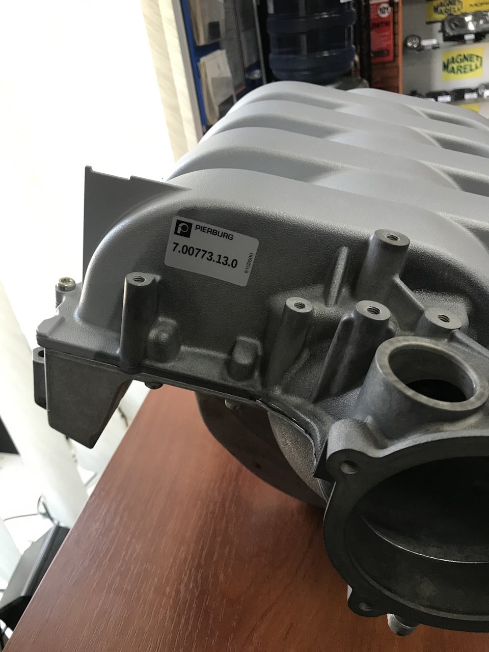 Колектор 4,2 FSI 3