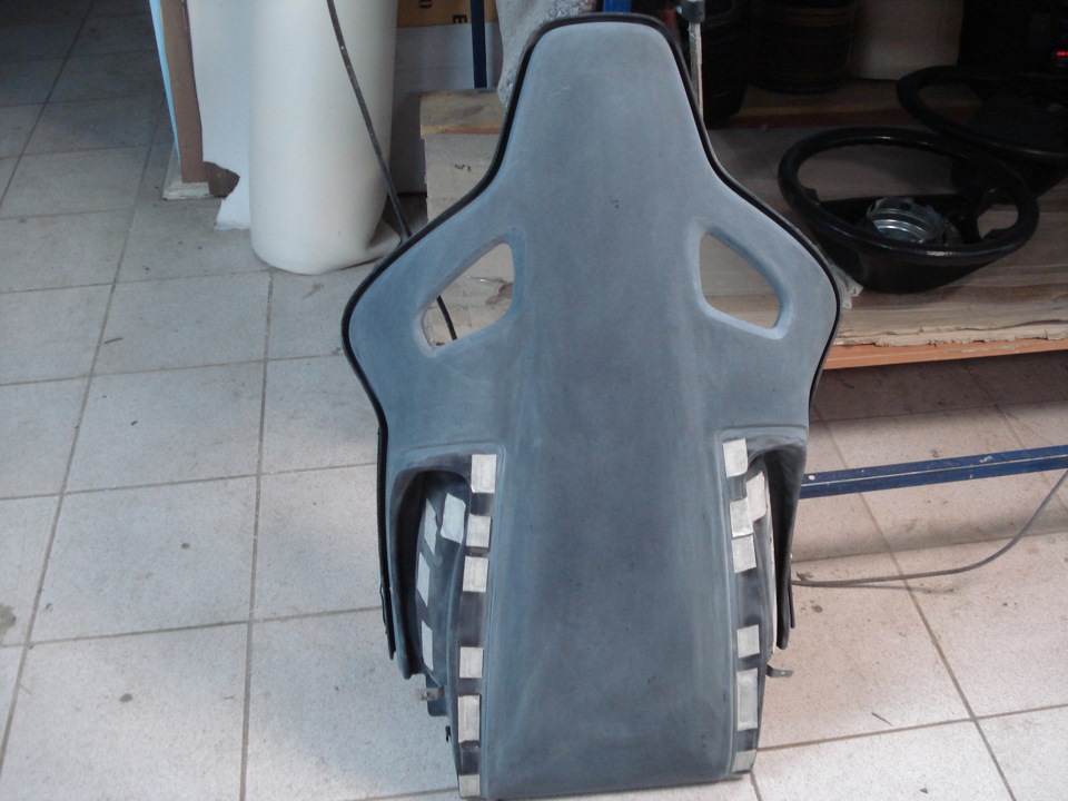 Початок карбонових Recaro 1