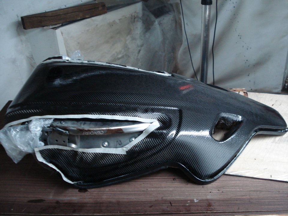 Початок карбонових Recaro 3