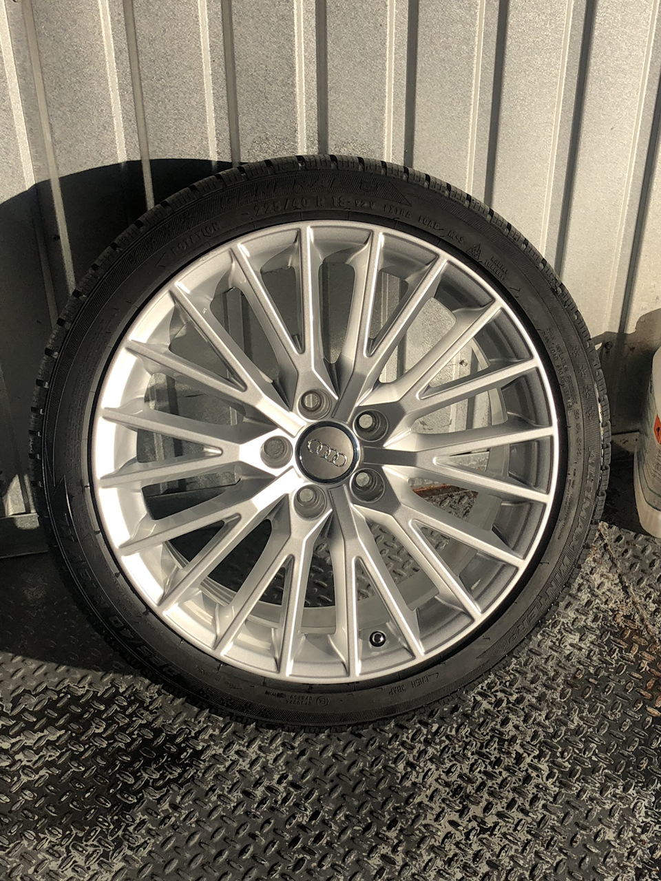 Перші приємності для Audi S3 1
