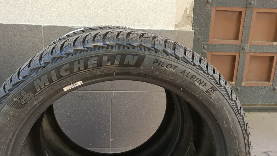 Michelin Pilot Alpin 5 2