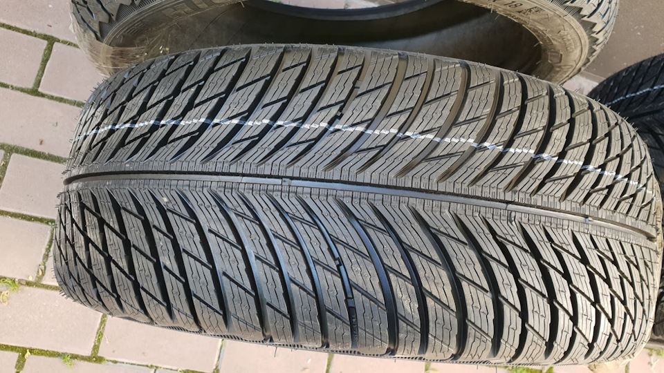 Michelin Pilot Alpin 5 1