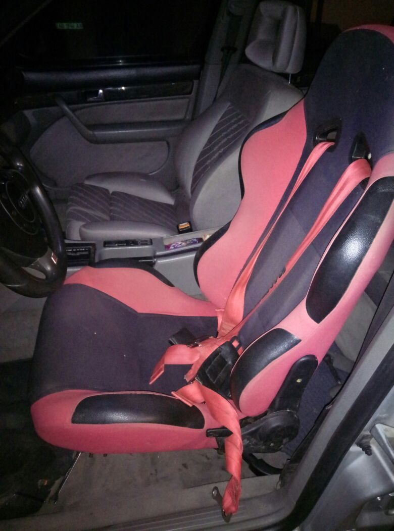 Сидіння Recaro 1