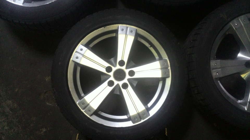Дарованому коневі в зуби не дивляться! 225/ 50 r17 2