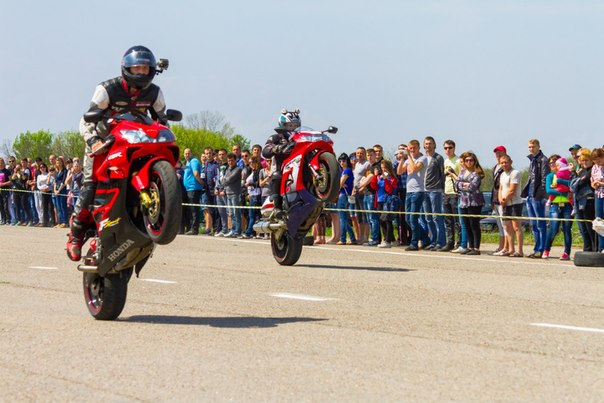 фото мій Honda CBR 600 F4i Sport. … 2002 рік 5