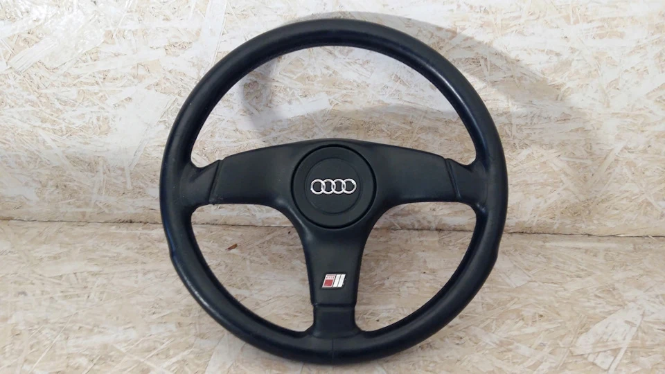 Куплю Кермо Audi s2 s4