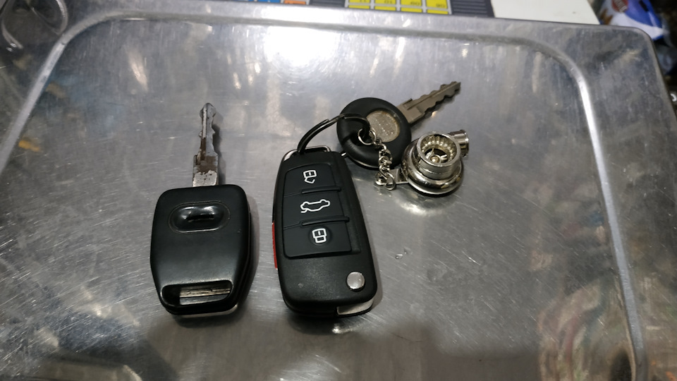 Ключ Audi s4c4. 4