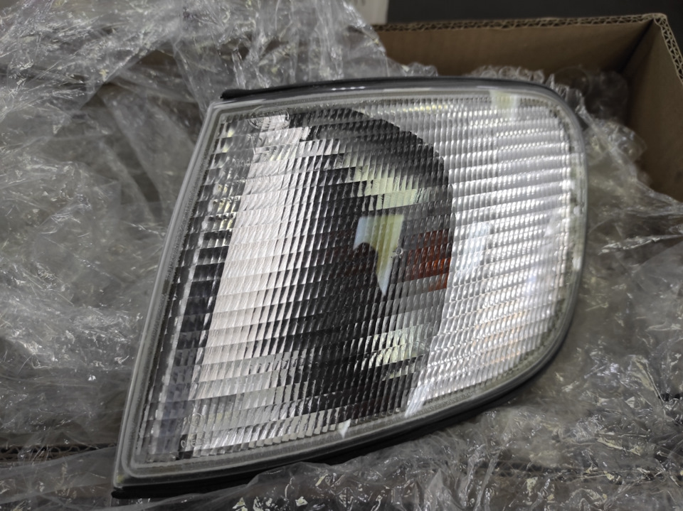 Оптика Audi 100 urs4) 4