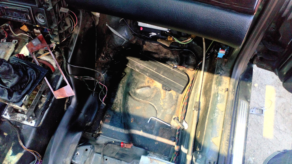 Пол Audi s4c4 2