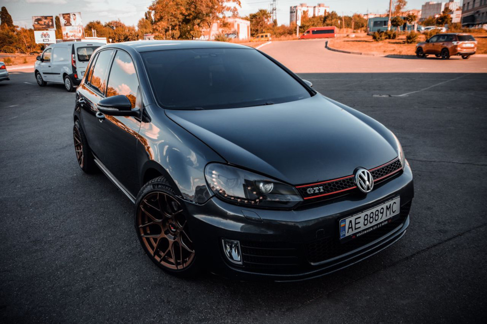 Мій колишній вуличний боєць VW GOLF GTI 6 1