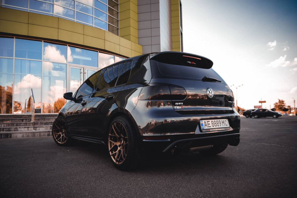Мій колишній вуличний боєць VW GOLF GTI 6 5