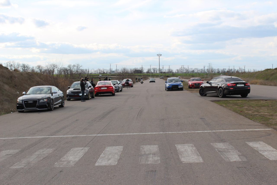 # 105 Audi S5 vs Audi RS6 vs Audi RS7 vs Maserati Novitec 1