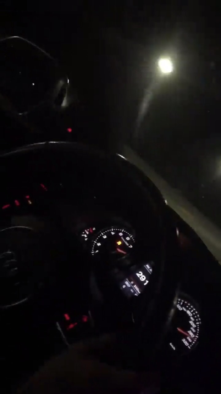# 110 Дикий V8, Вогонь, Полум'я та інші ніштяки! 1