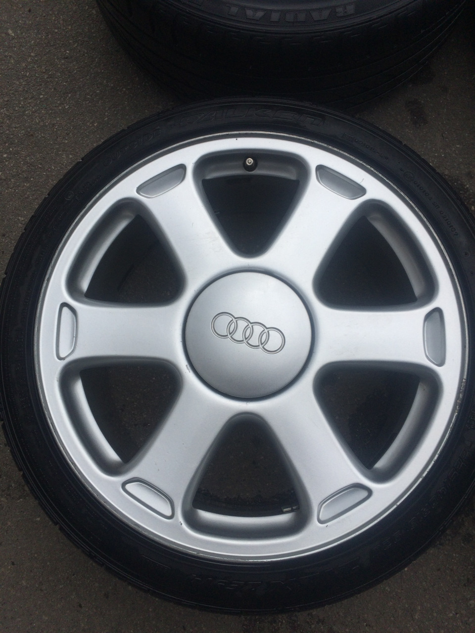 Продам Avus r18 Audi оригінал 5