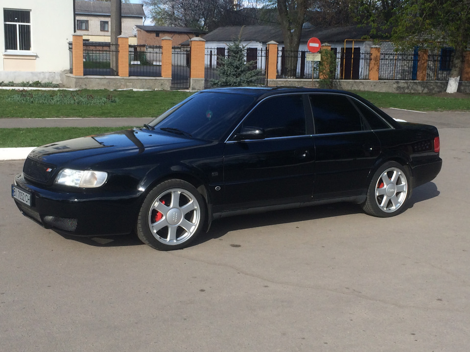 Продам Avus r18 Audi оригінал S8 5