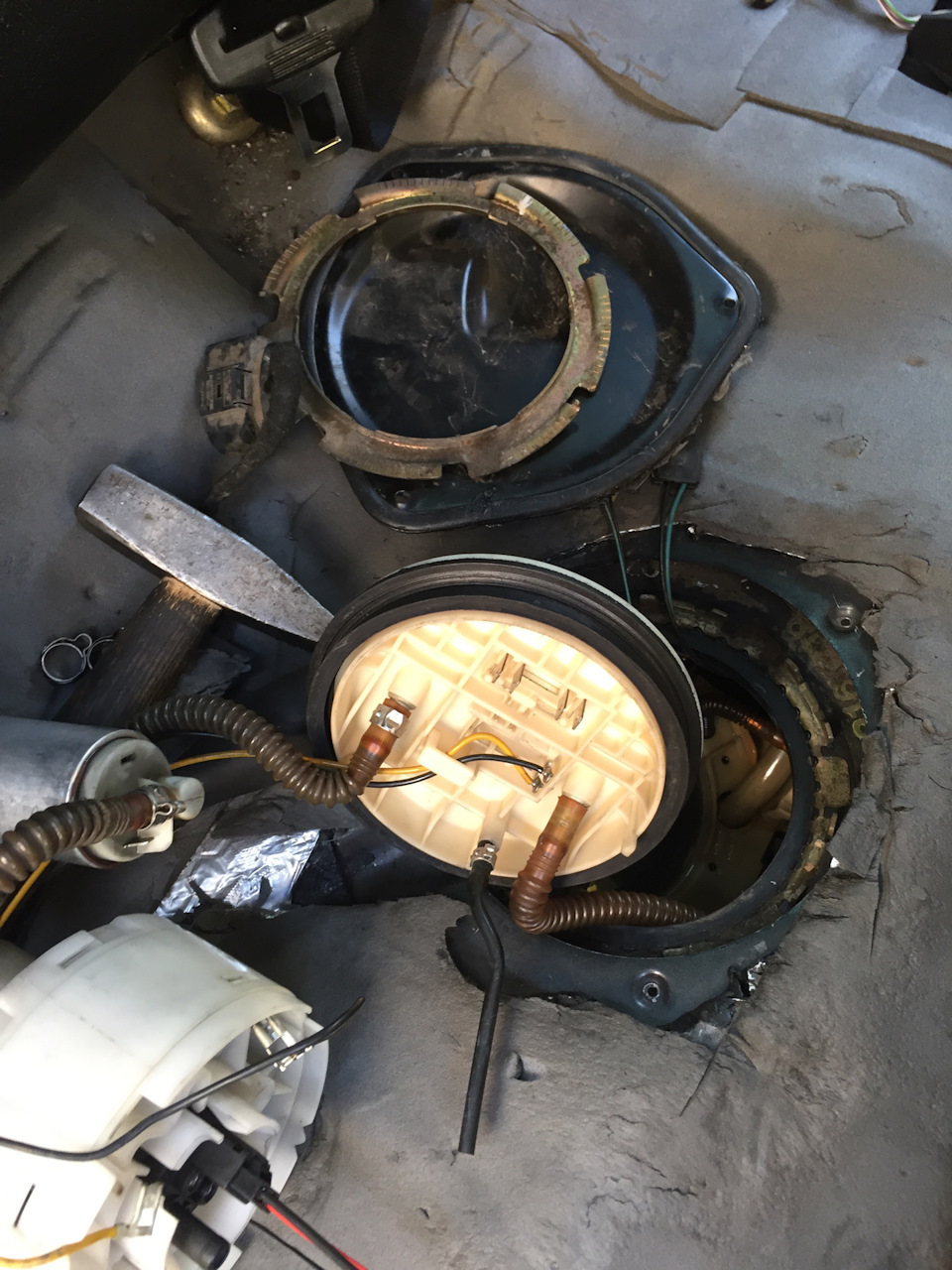 Бензонасос AEM 3
