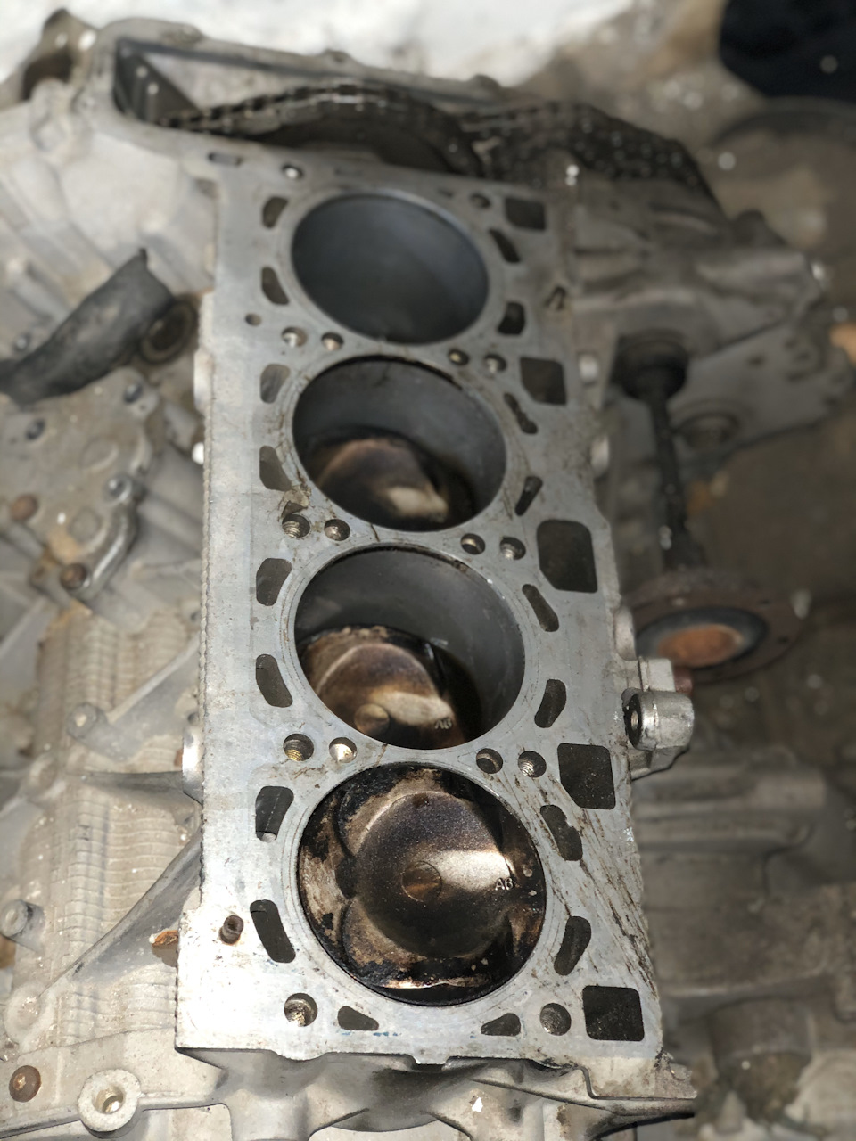 Продам двигун від s5 4.2 CAUA 5