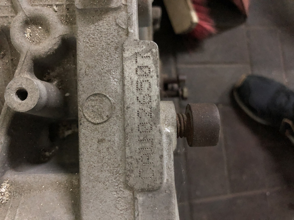 Продам двигун від s5 4.2 CAUA 4