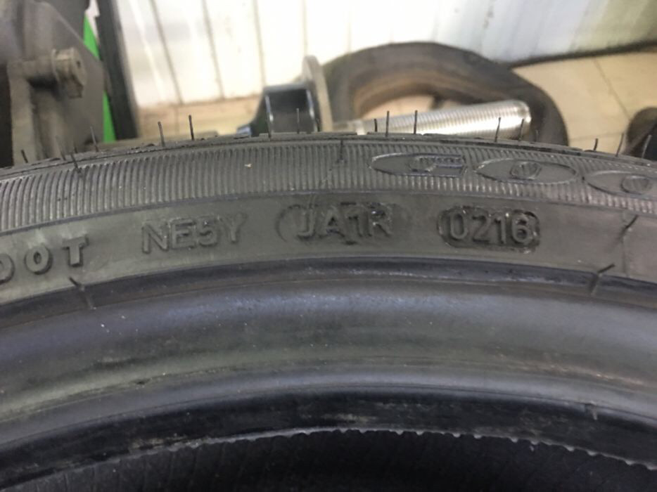 Гума GoodYear Excellence 275/35R20. віддам не дорого! 5