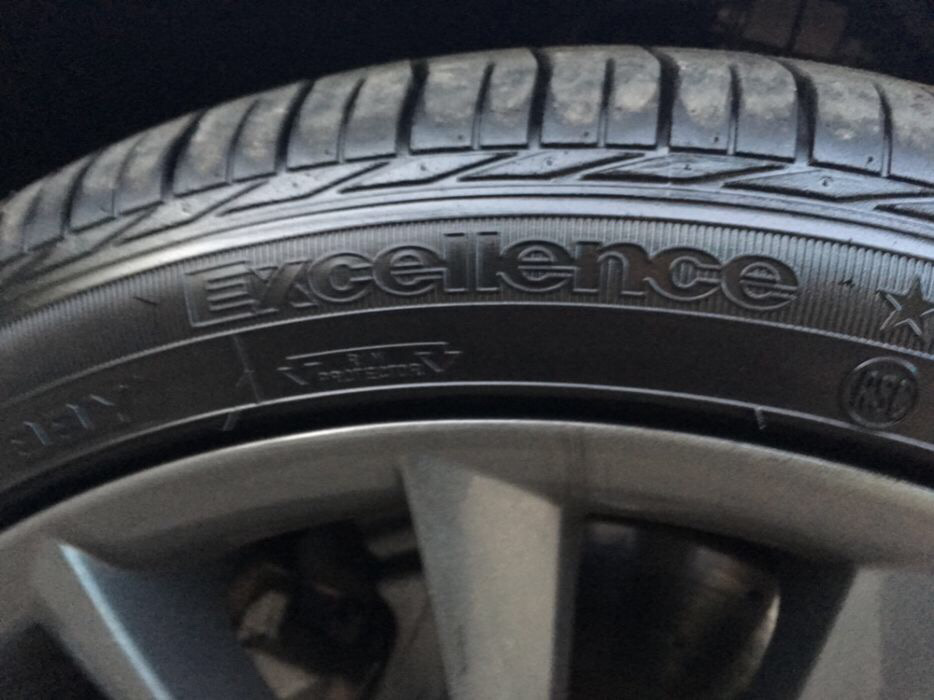 Гума GoodYear Excellence 275/35R20. віддам не дорого! 3