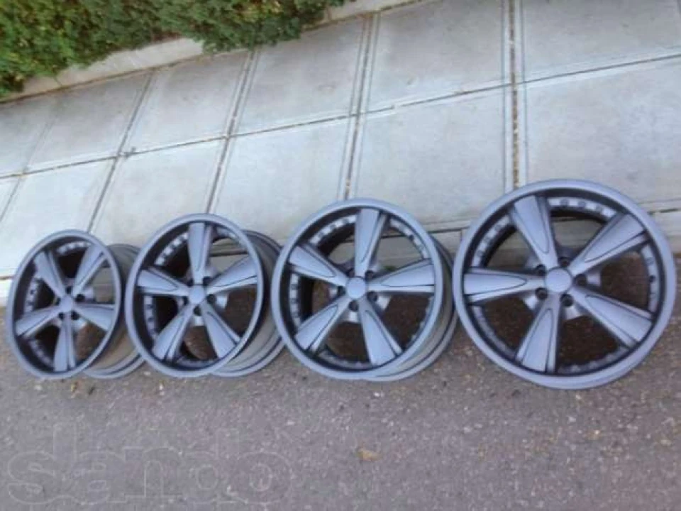 Продам диски AEZ R18, резина Toyo Tyres 225/40/18
