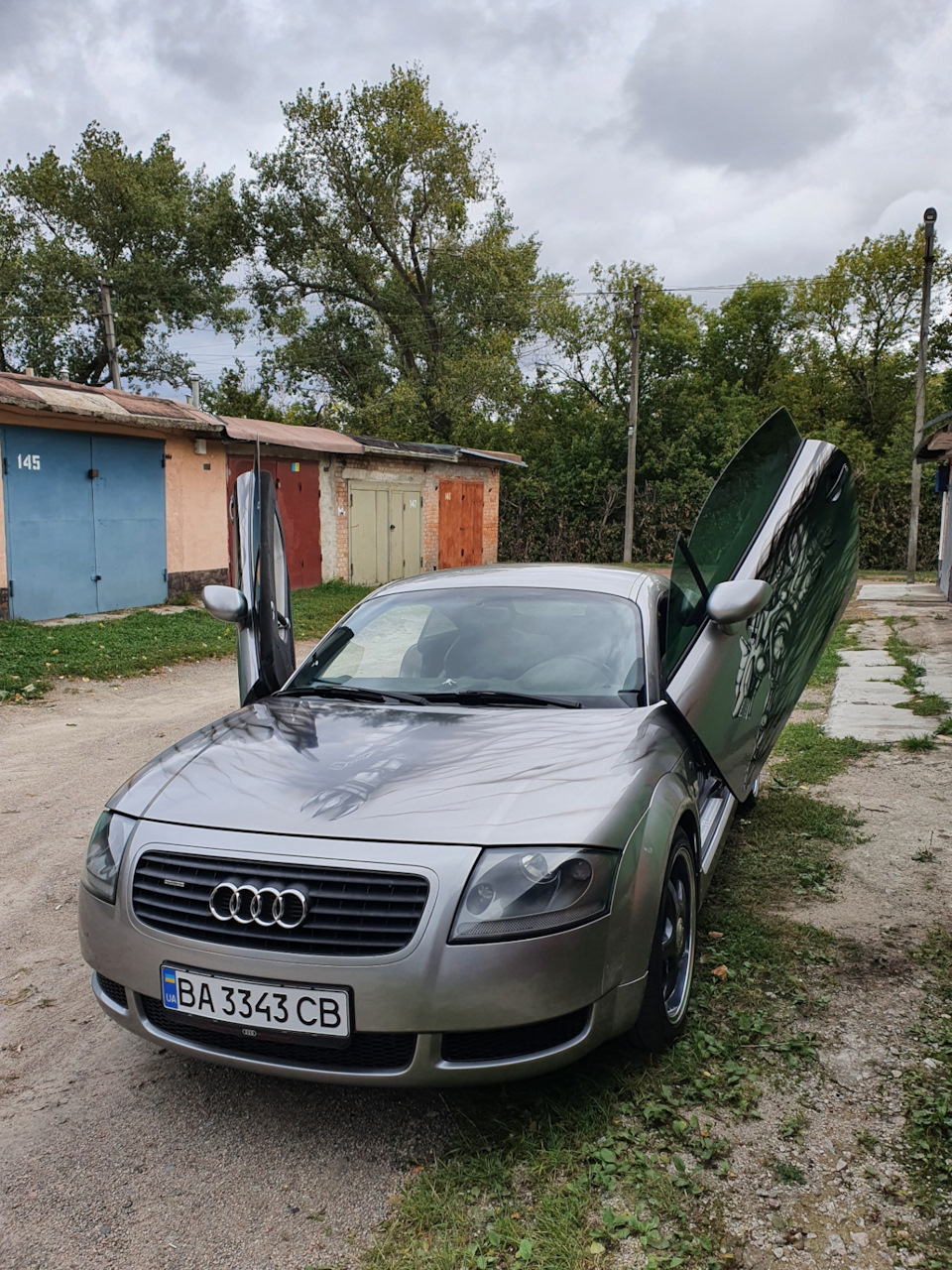 Lambo-door style амортизатори 1
