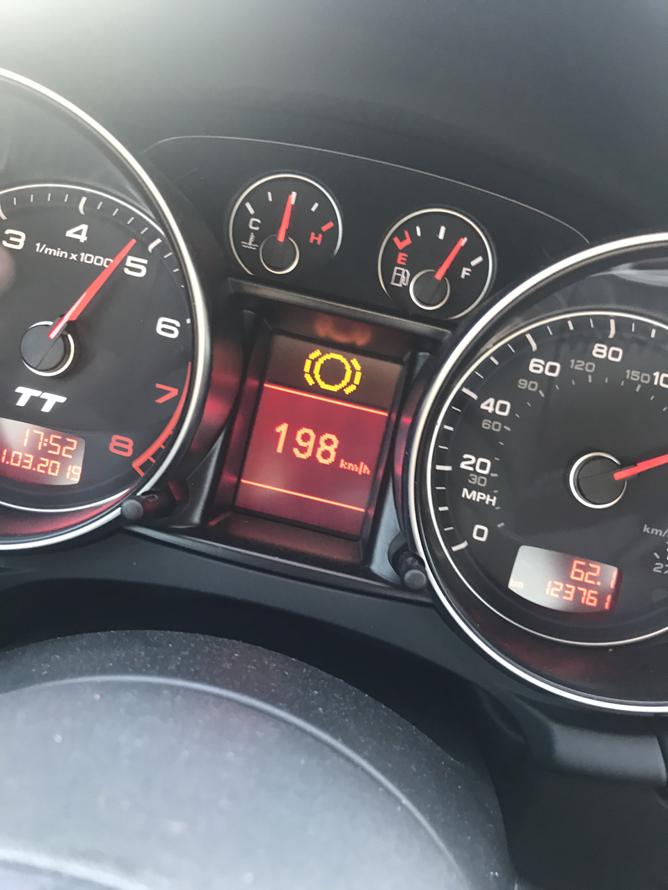 Як прибрати BRAKE PADS? 1