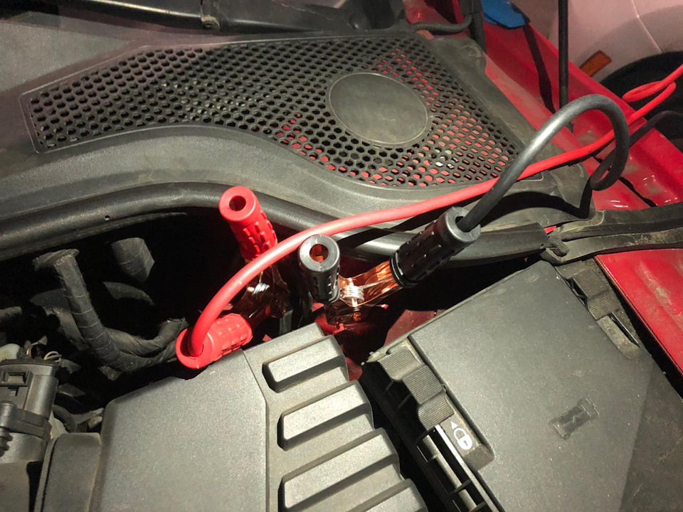 Прикурити Audi TT 3