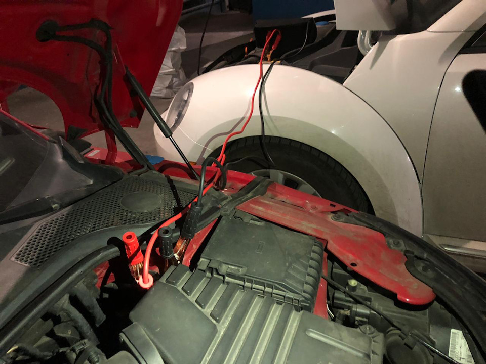 Прикурити Audi TT 2