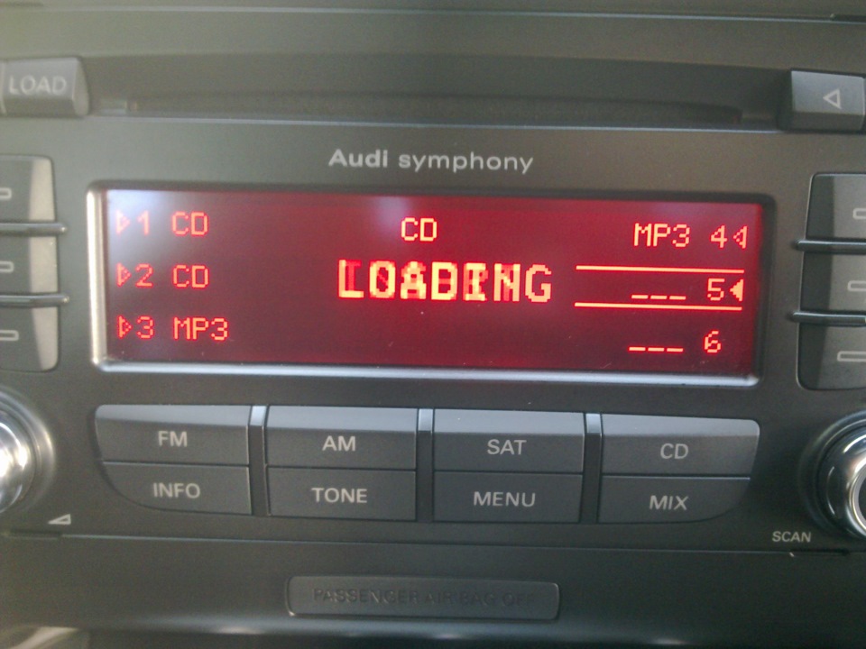 Розібралася зі штатною магнітолою AUDI SYMPHONY 3