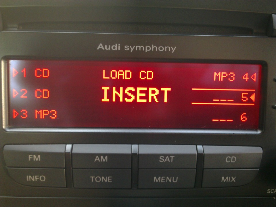 Розібралася зі штатною магнітолою AUDI SYMPHONY 2
