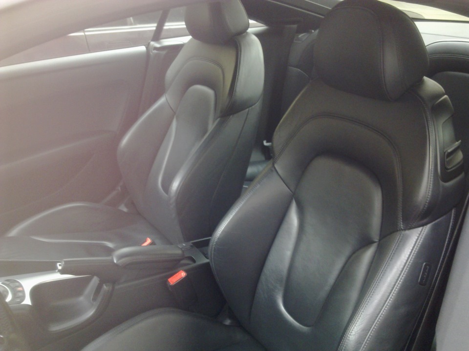 Місткість Audi TT 2+2 3