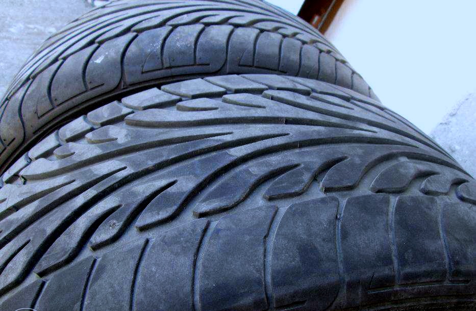 Літня гума Dunlop Sport 9000 245/40 R18 93Y 2