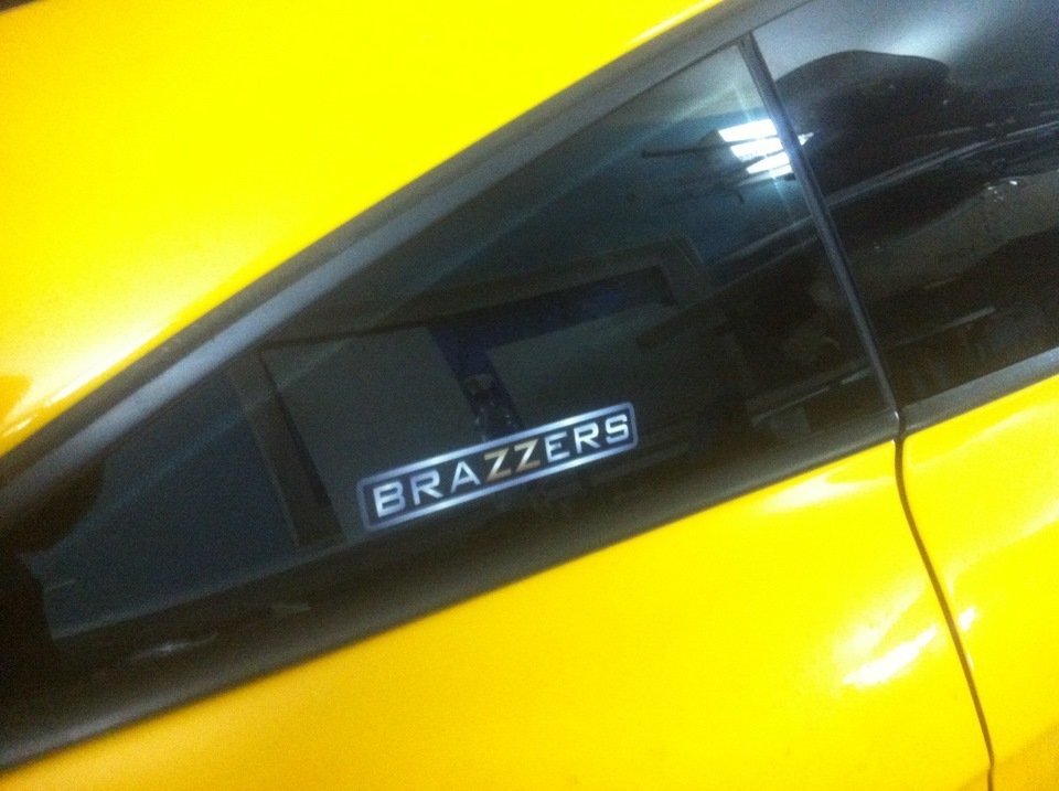 Наклейка BRAZZERS :) 1