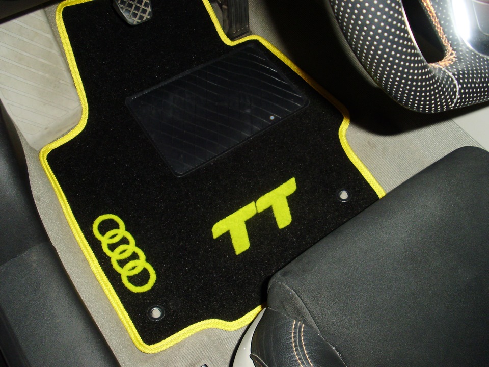 Текстильні килимки в салоні Audi TT (Yellow style) 2