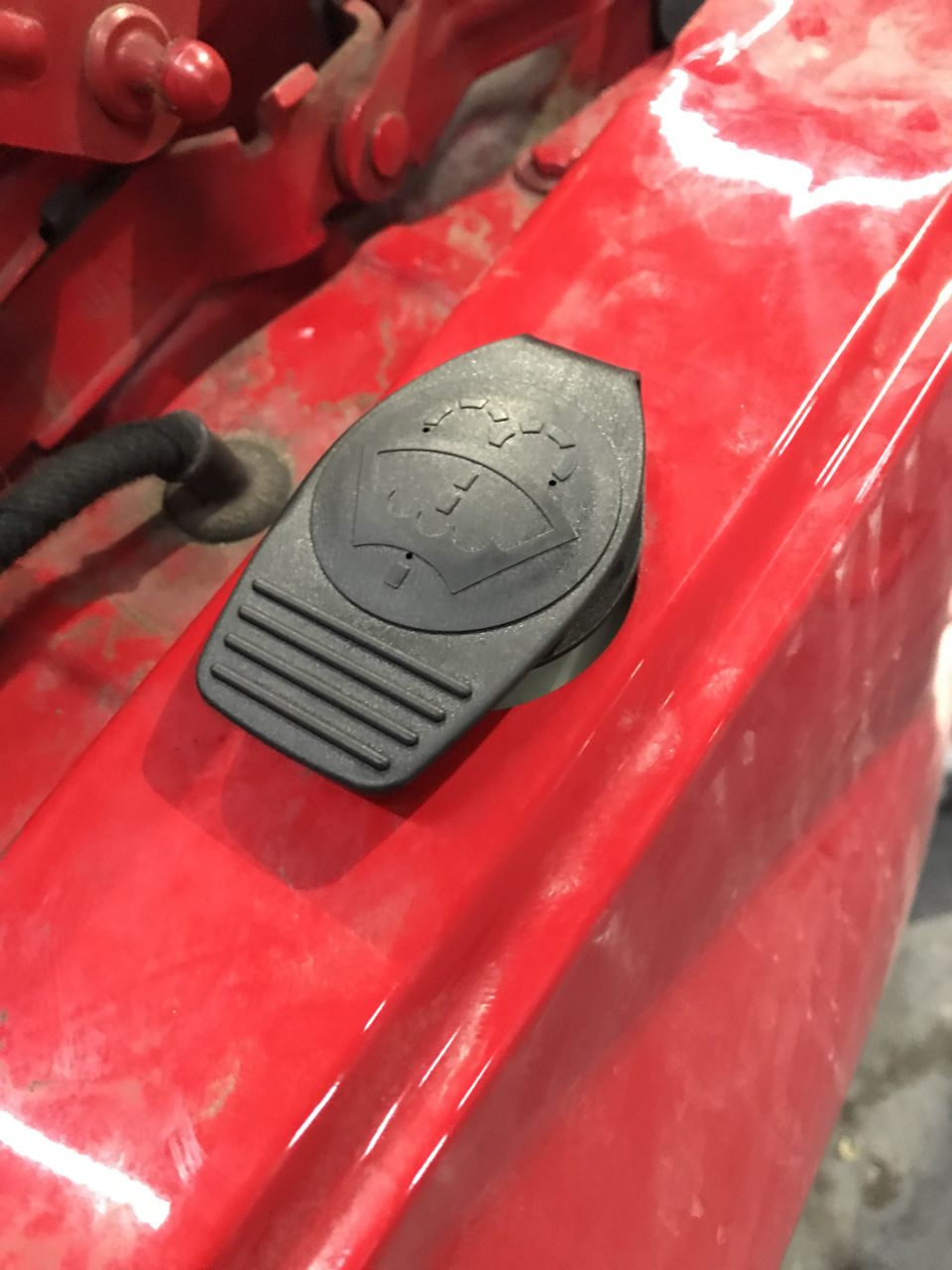 Кришка бачка омивача Lamborghini 5