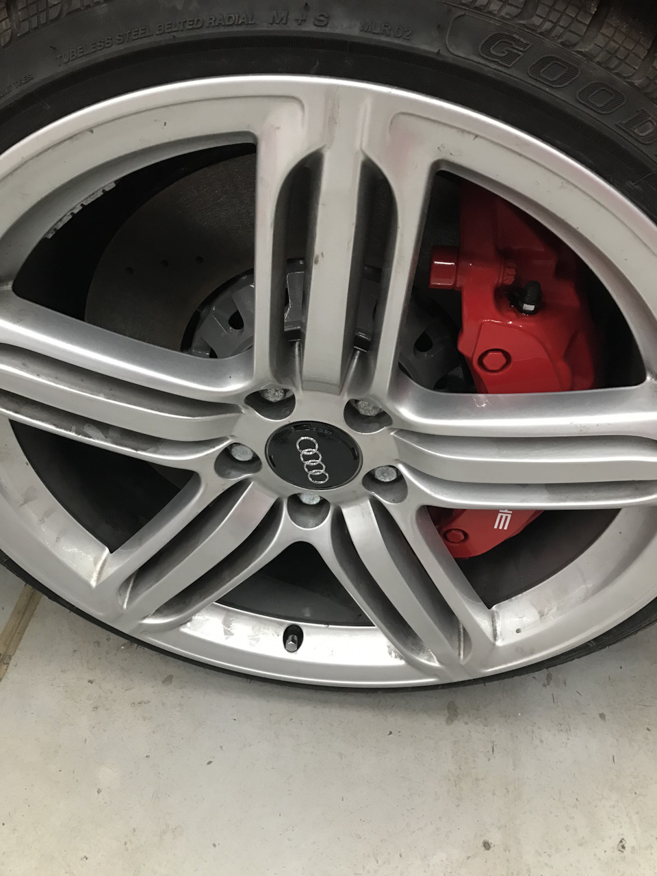 Гальма перед. Супорта Porsche 6 поршнів, гальмівні диски 375х36 2